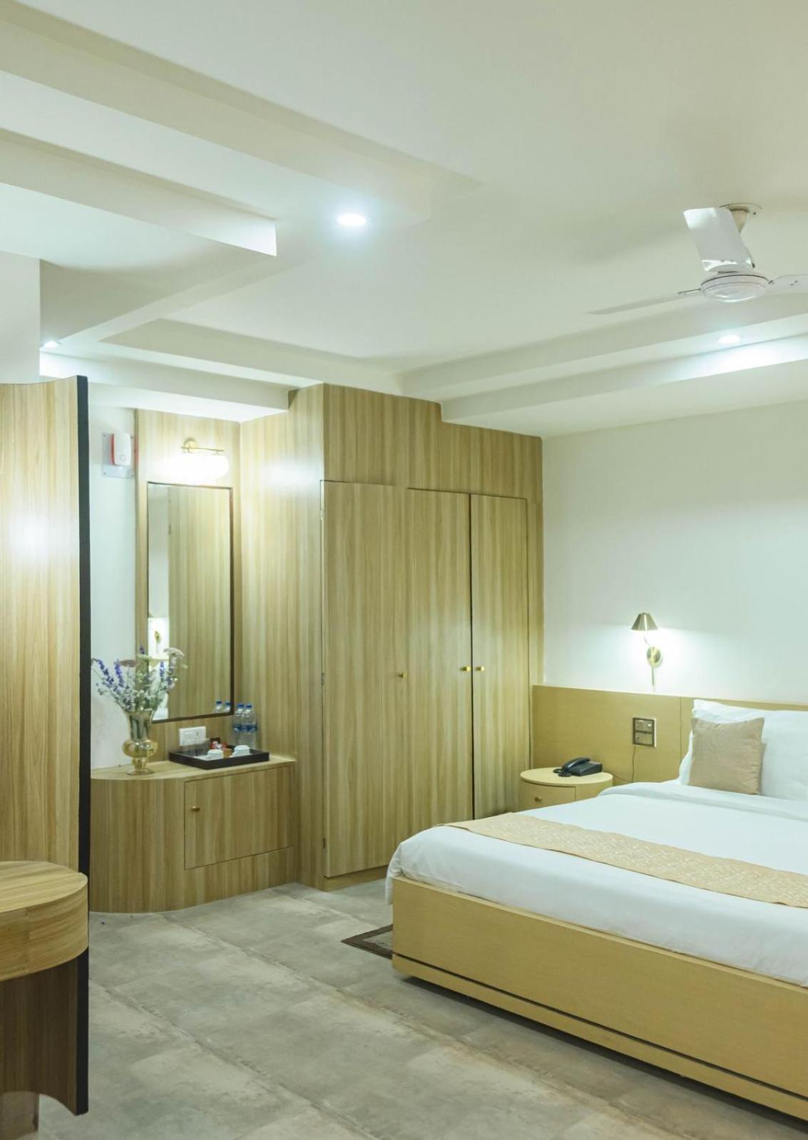 Hotel Lake Shilloi Dimapur Luaran gambar