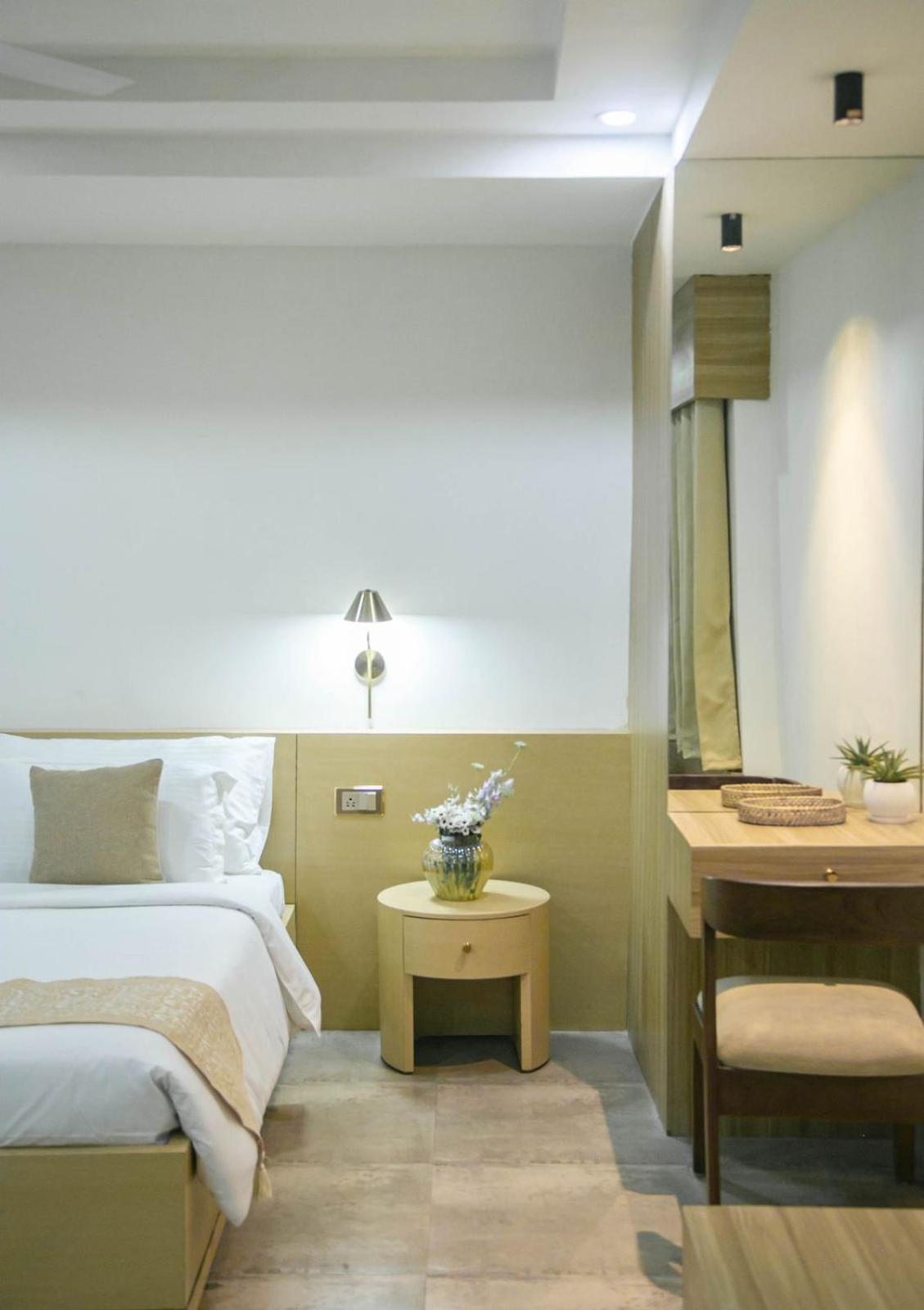 Hotel Lake Shilloi Dimapur Luaran gambar